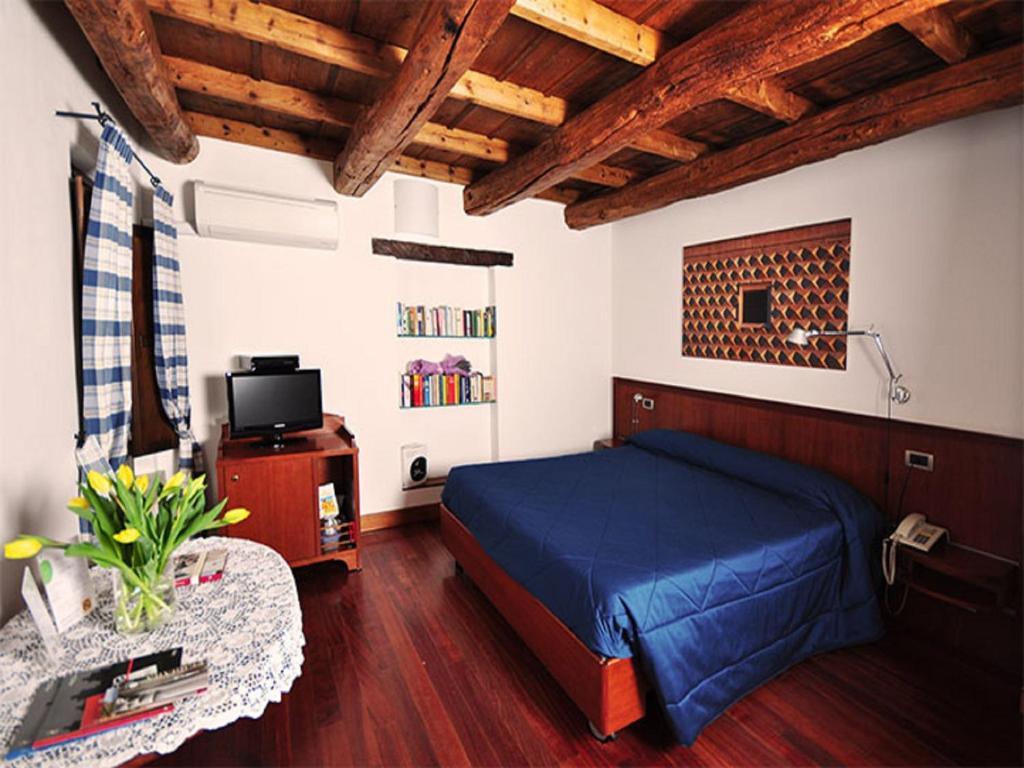 Dolcemela Hotel Ferrara Room photo