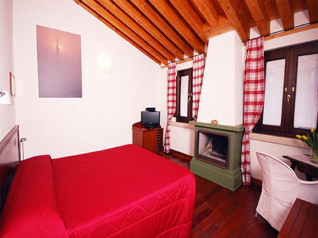 Dolcemela Hotel Ferrara Room photo